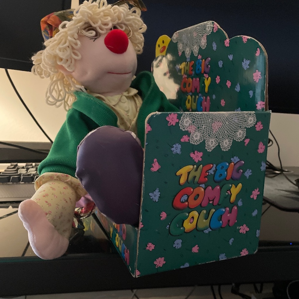Big comfy couch granny garbanzo bnib